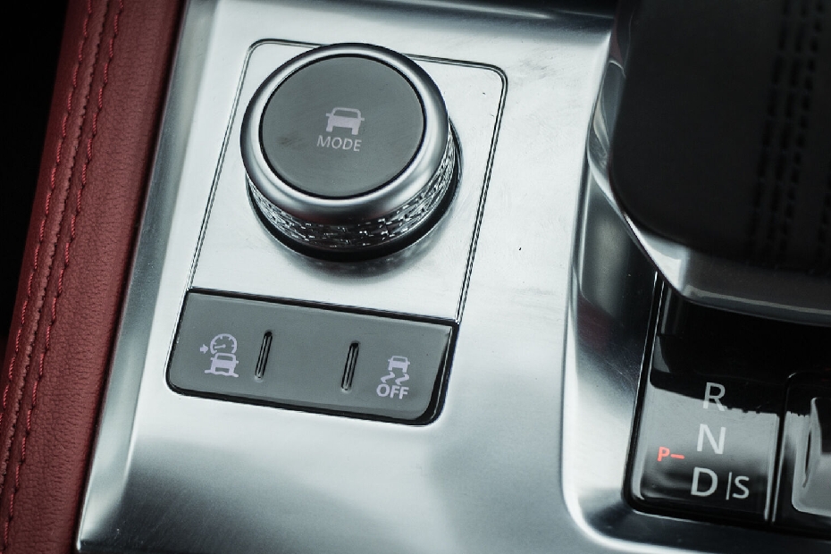 Jaguar F-Pace ESP Button: 1