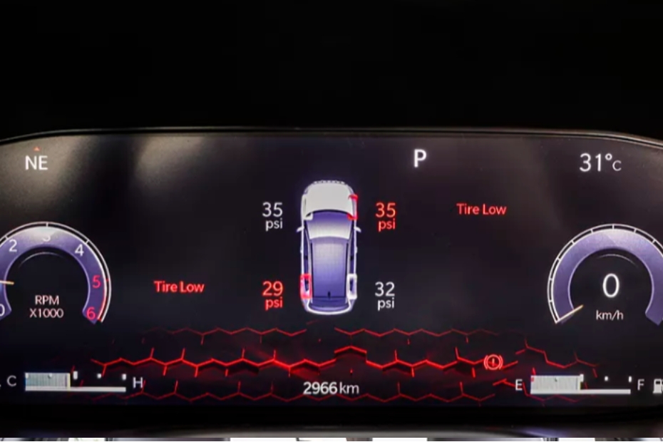 Jeep Compass Instrument Cluster