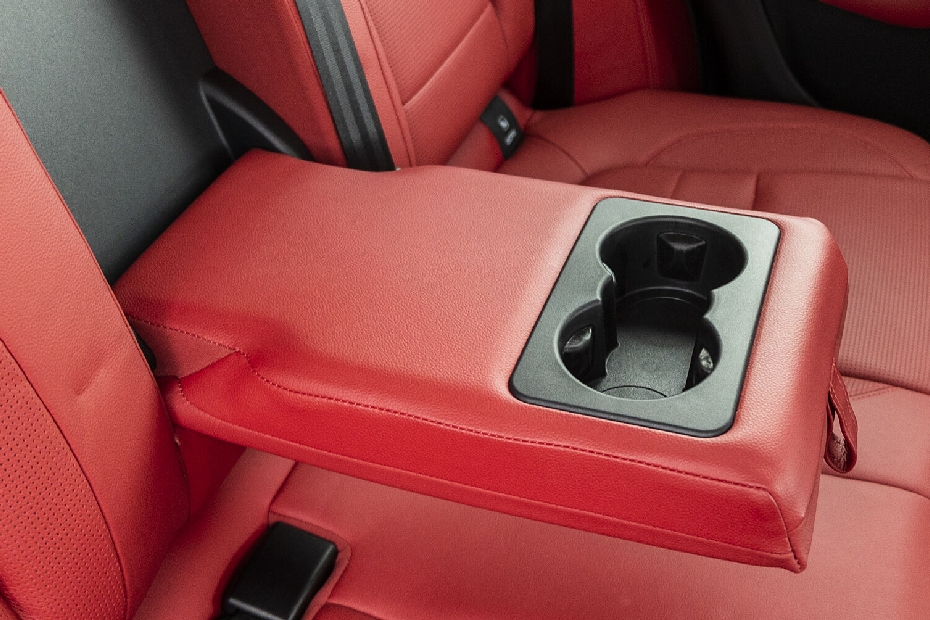 Jaguar F-Pace Rear Cup Holders